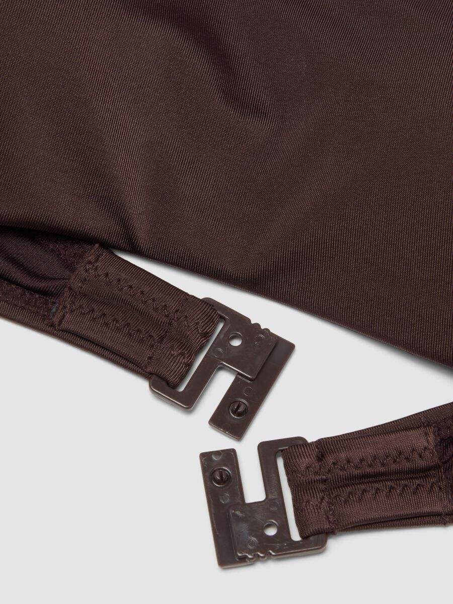 Top da bagno elasticizzato marrone con spalline_1