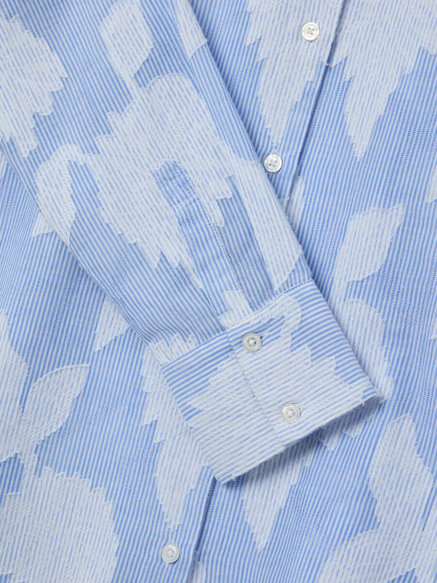 Camicia a righe sottili con ricamo_1