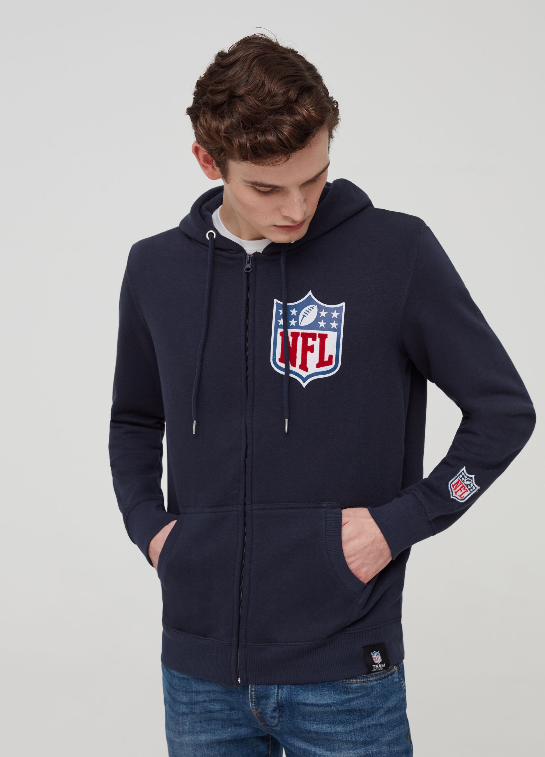 Full-zip sweatshirt with hood and NFL print