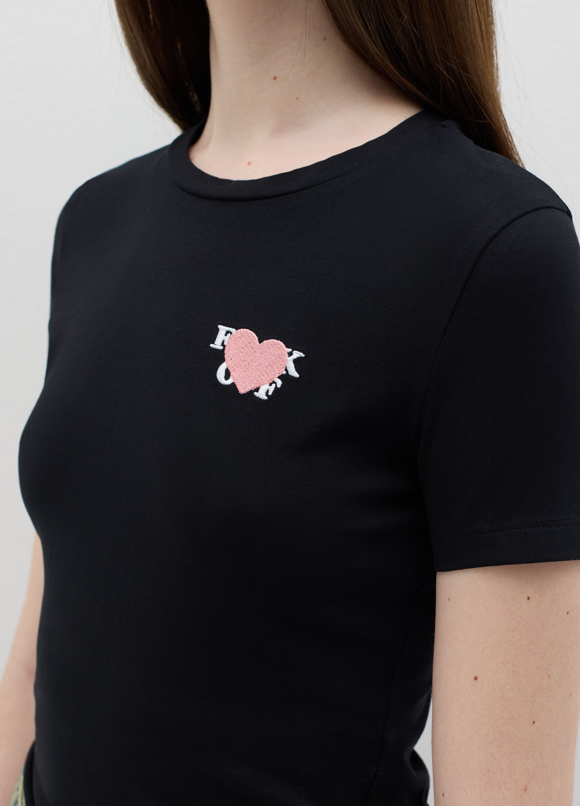 Stretch cotton T-shirt with embroidery