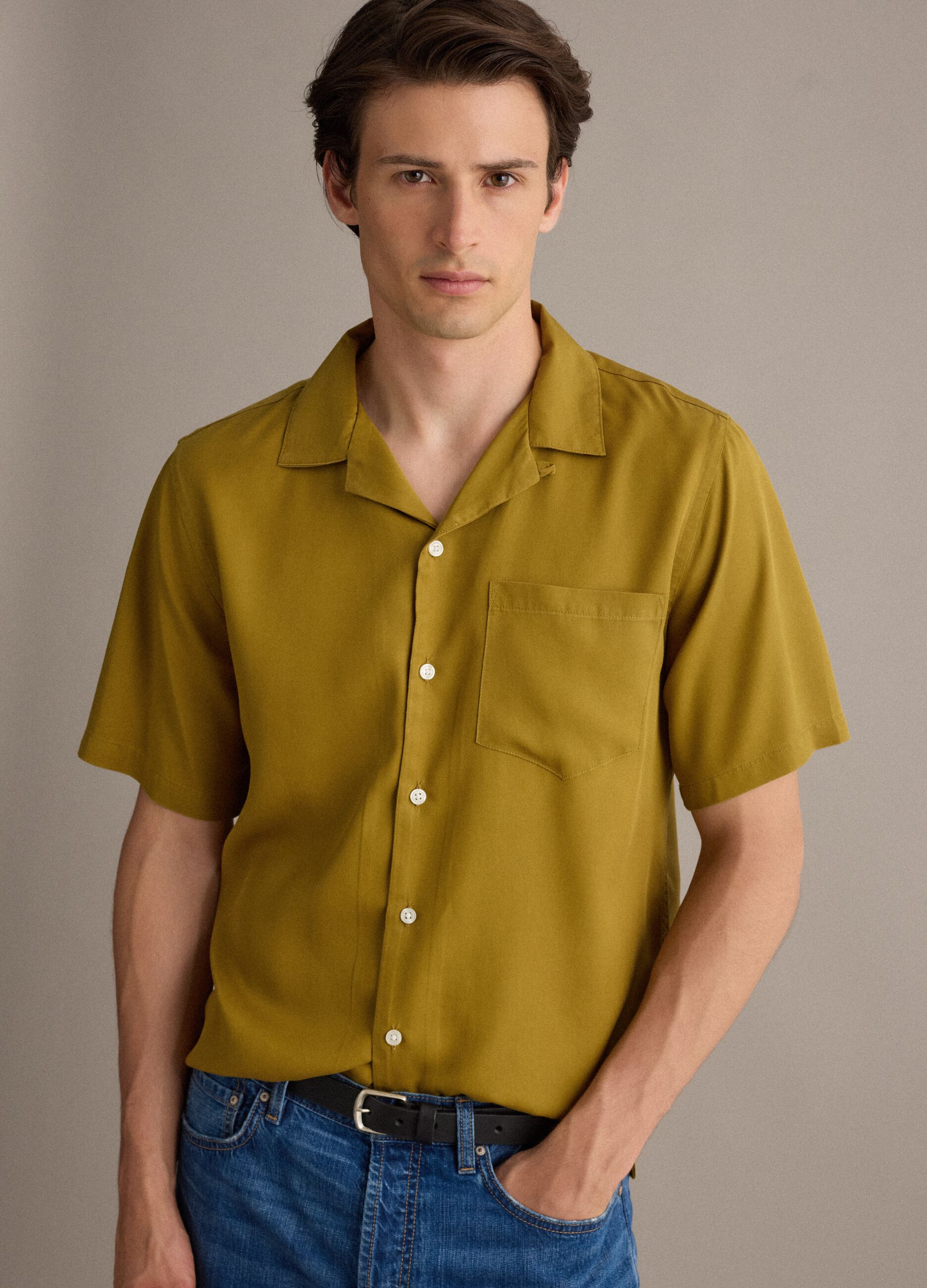 Yellow pure lyocell regular-fit shirt with bowling collar