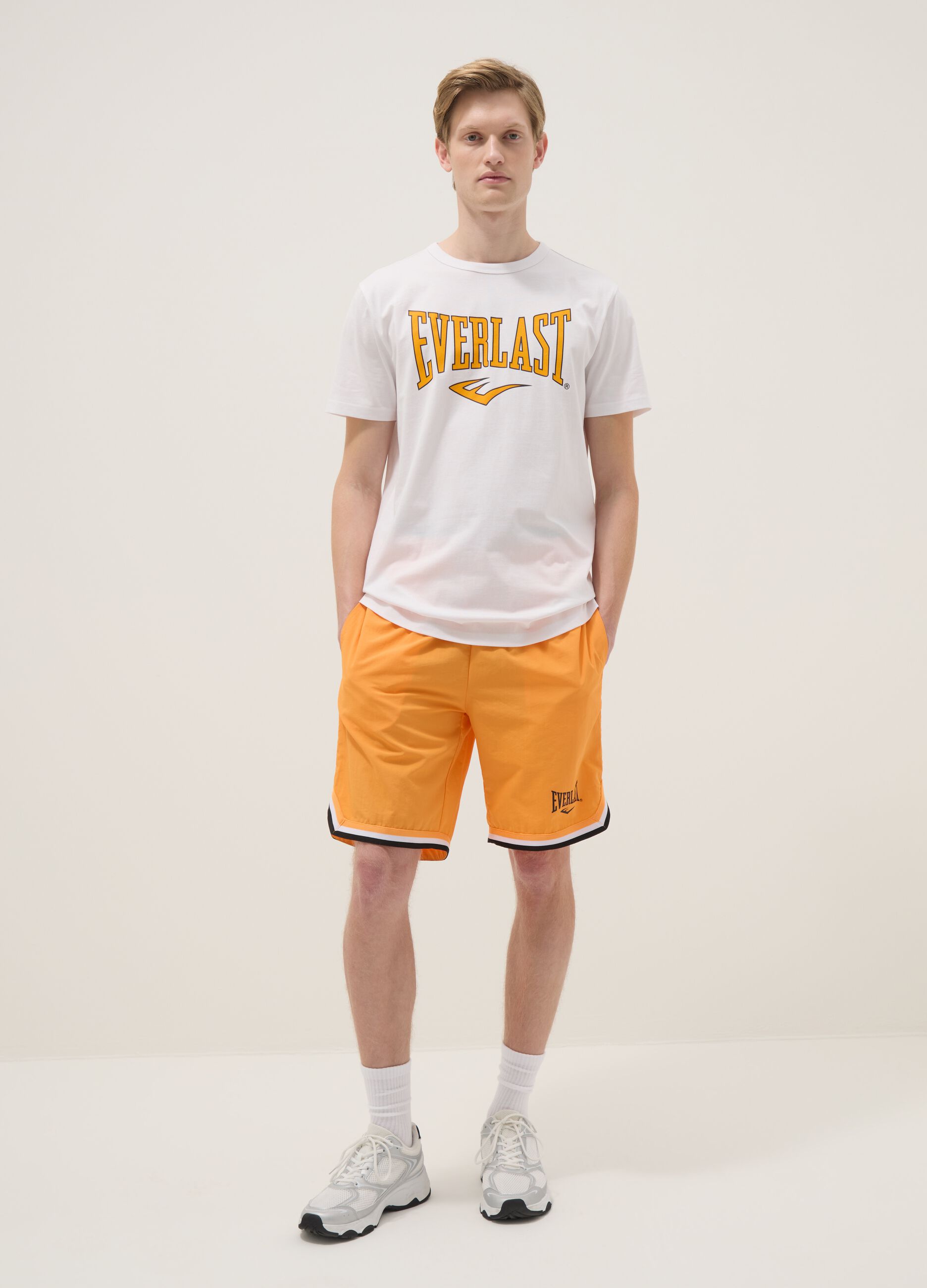 White pure cotton T-shirt regular fit with Everlast logo