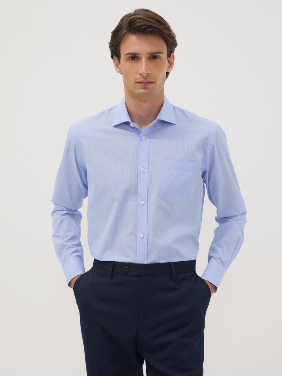 Camicia azzurra in misto cotone a righe sottili easy iron regular fit_0