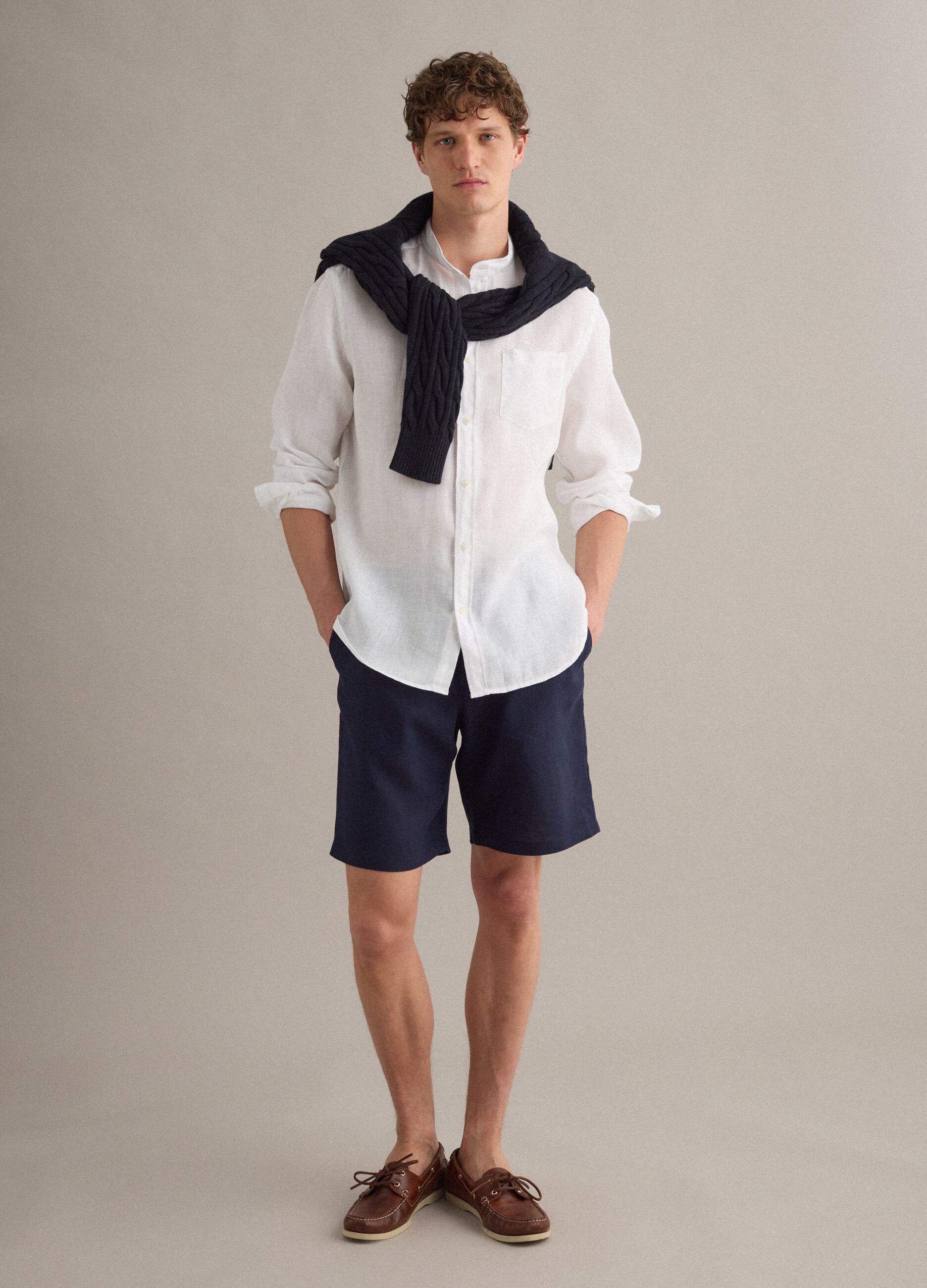 Blue pure linen Bermuda shorts with elasticated waist