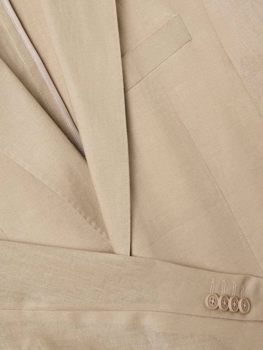 Contemporary regular-fit single-breasted blazer in linen_5