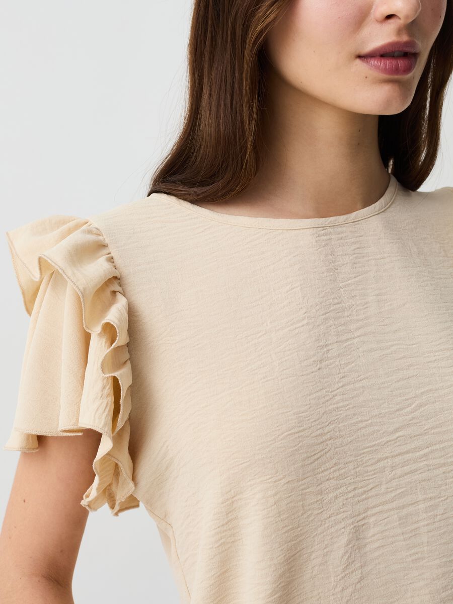Crêpe T-shirt with butterfly sleeves_1