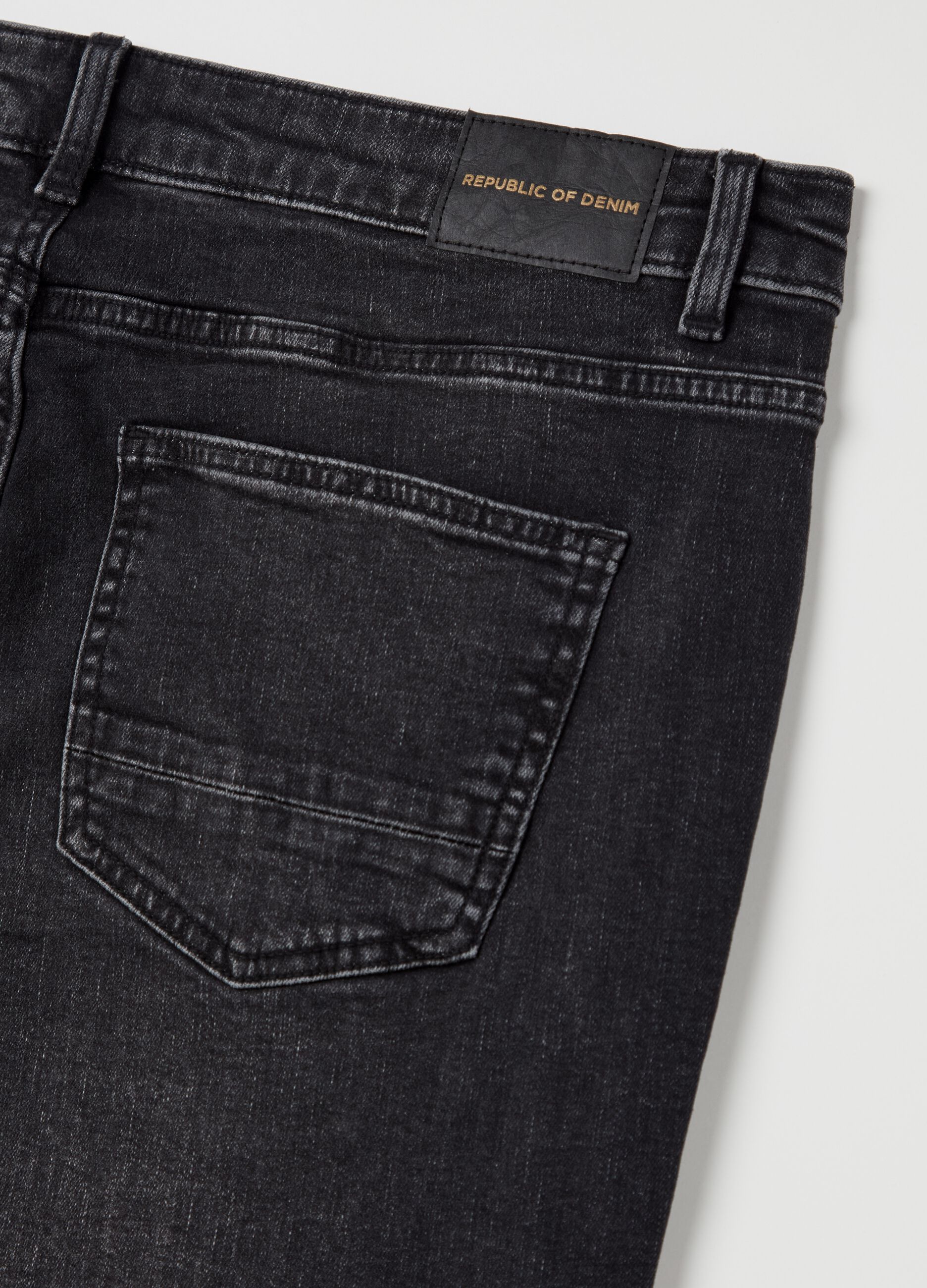 Skinny-fit jeans with five pockets