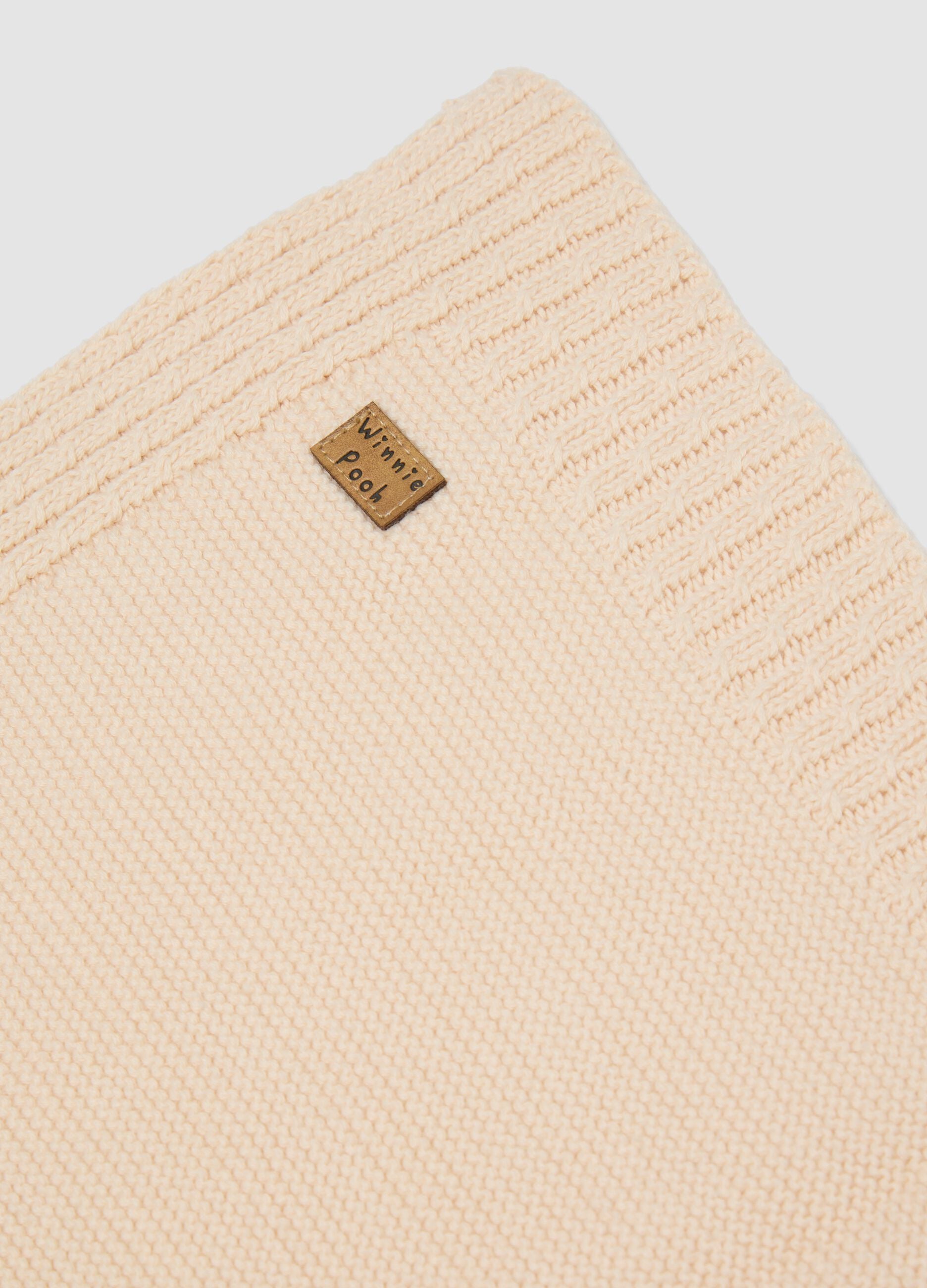 Beige organic cotton baby blanket with Winnie the Pooh embroidery