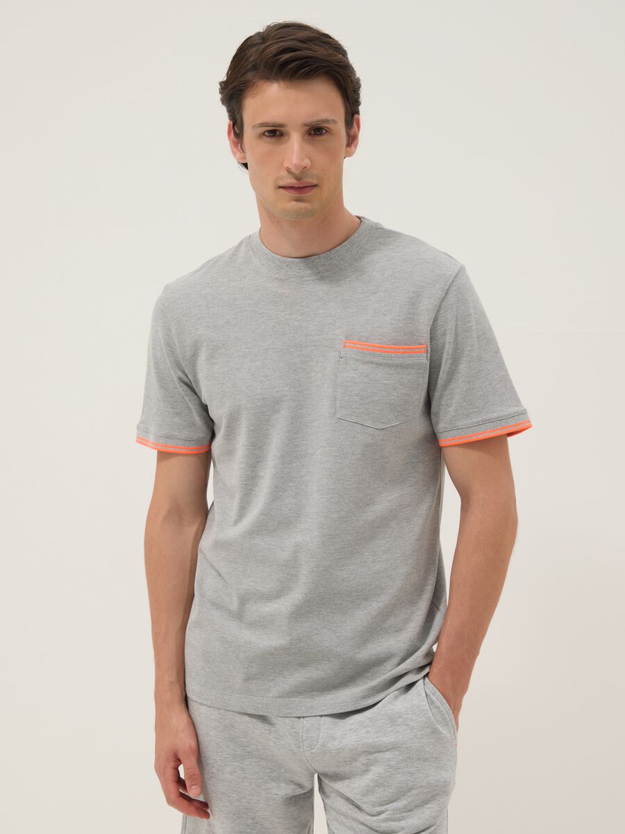 Grey stretch cotton T-shirt with chest pocket_1