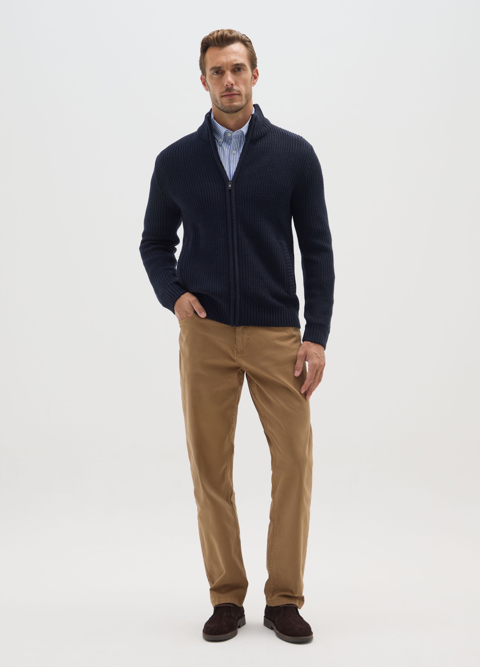 Brown stretch cotton trousers with regular fit