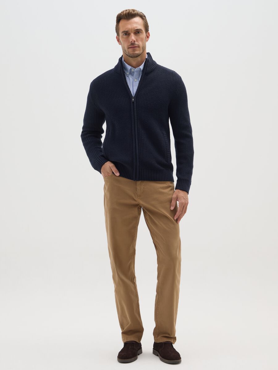 Brown stretch cotton trousers with regular fit_0