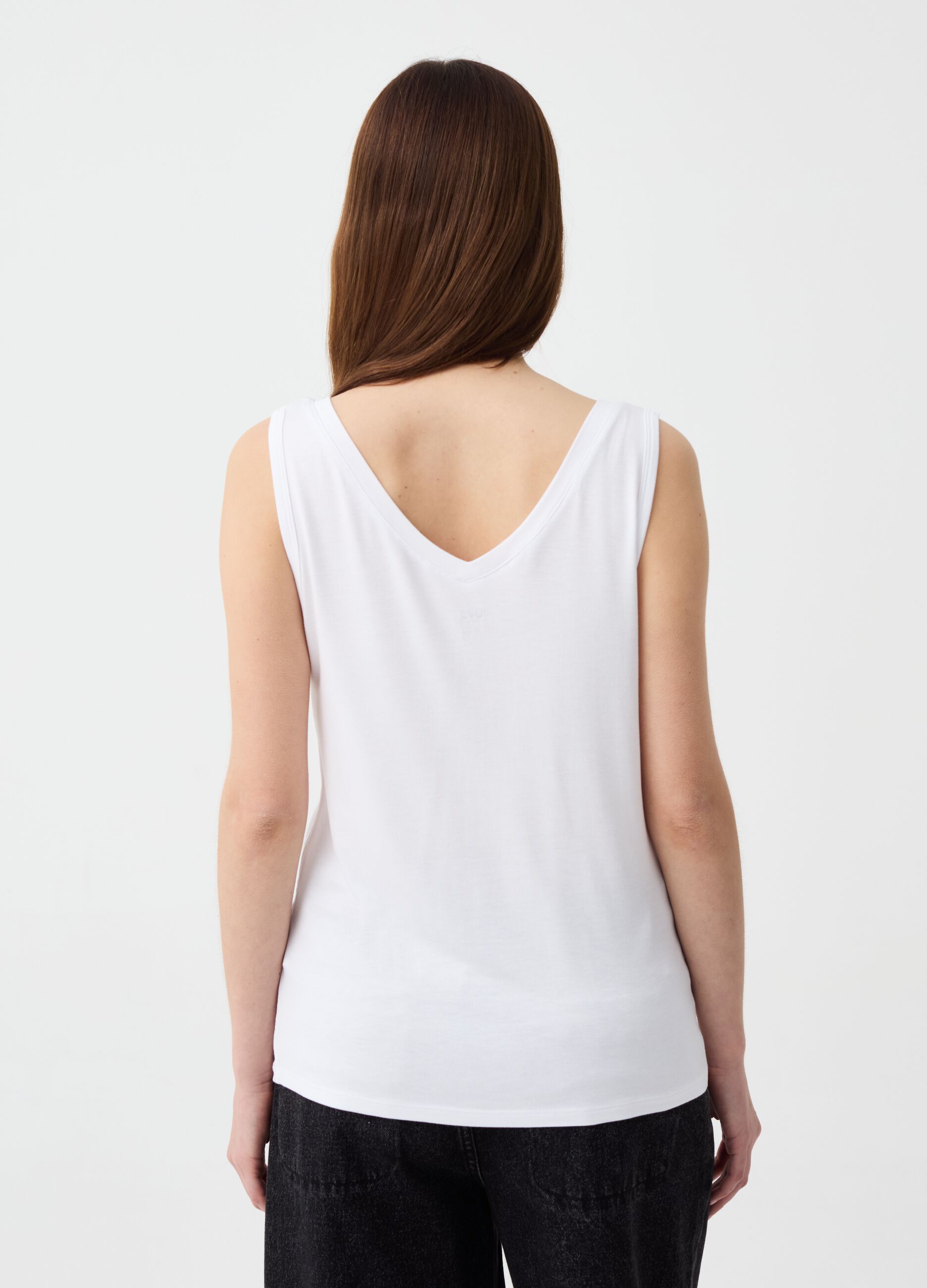 Tank top with V neck