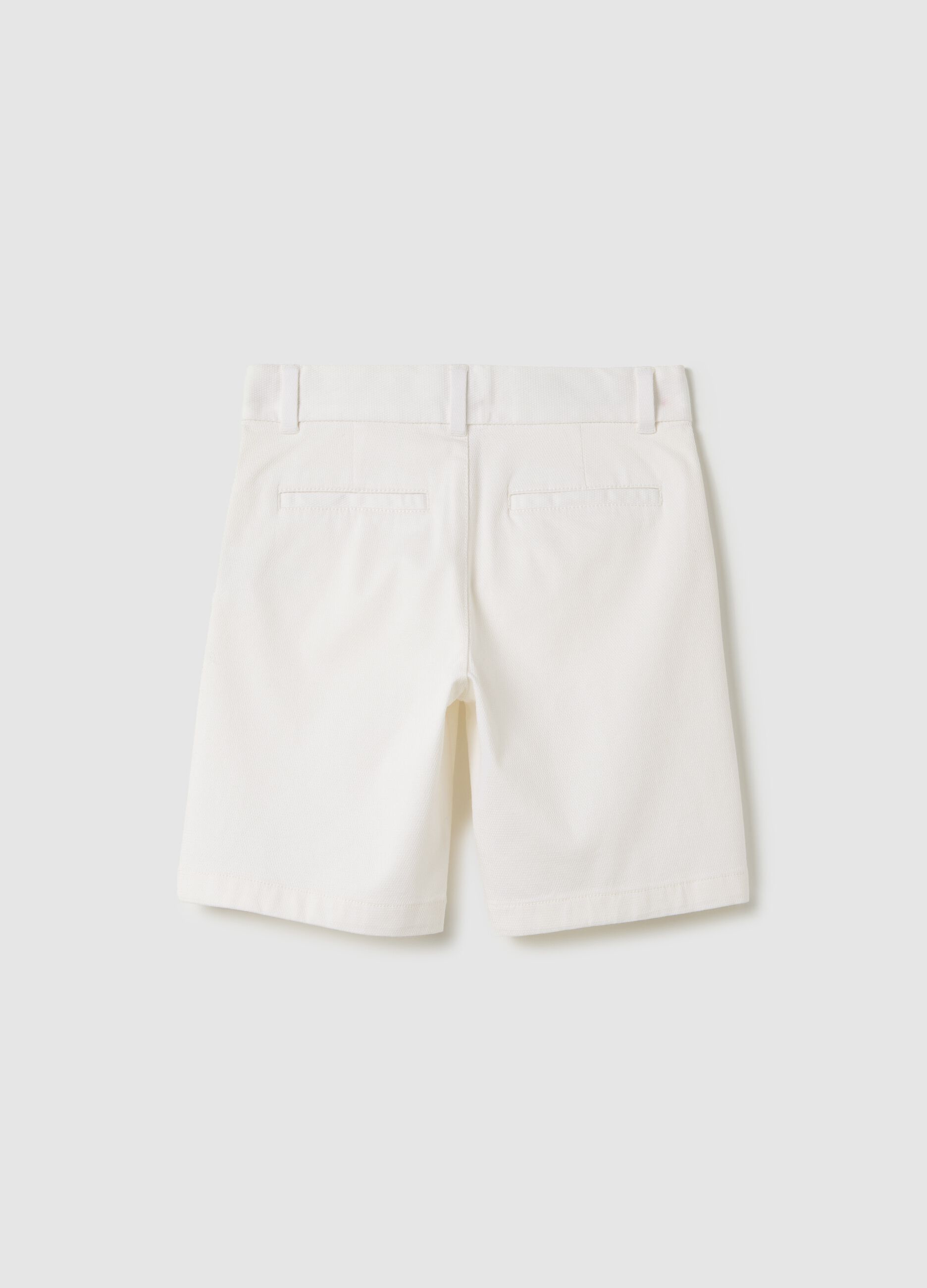 White shorts in stretch cotton