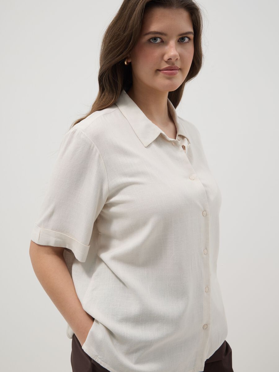 Camicia in misto viscosa e lino bianca regular fit_0