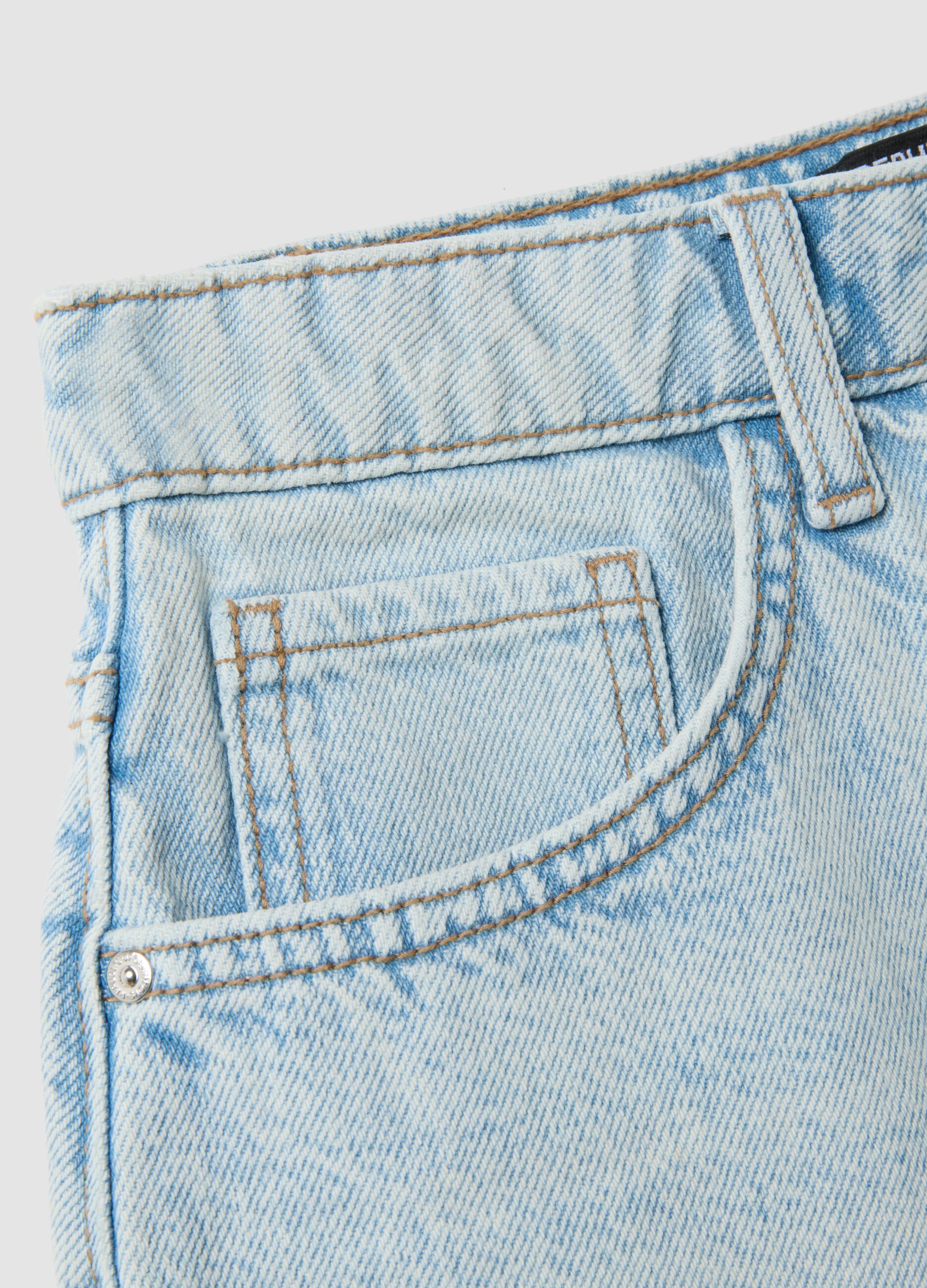 Shorts denim azzurro in puro cotone straight fit