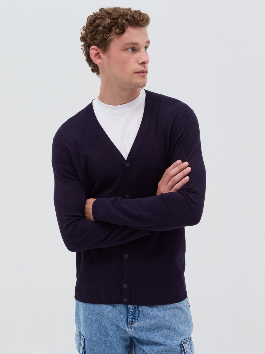 V-neck cardigan_0