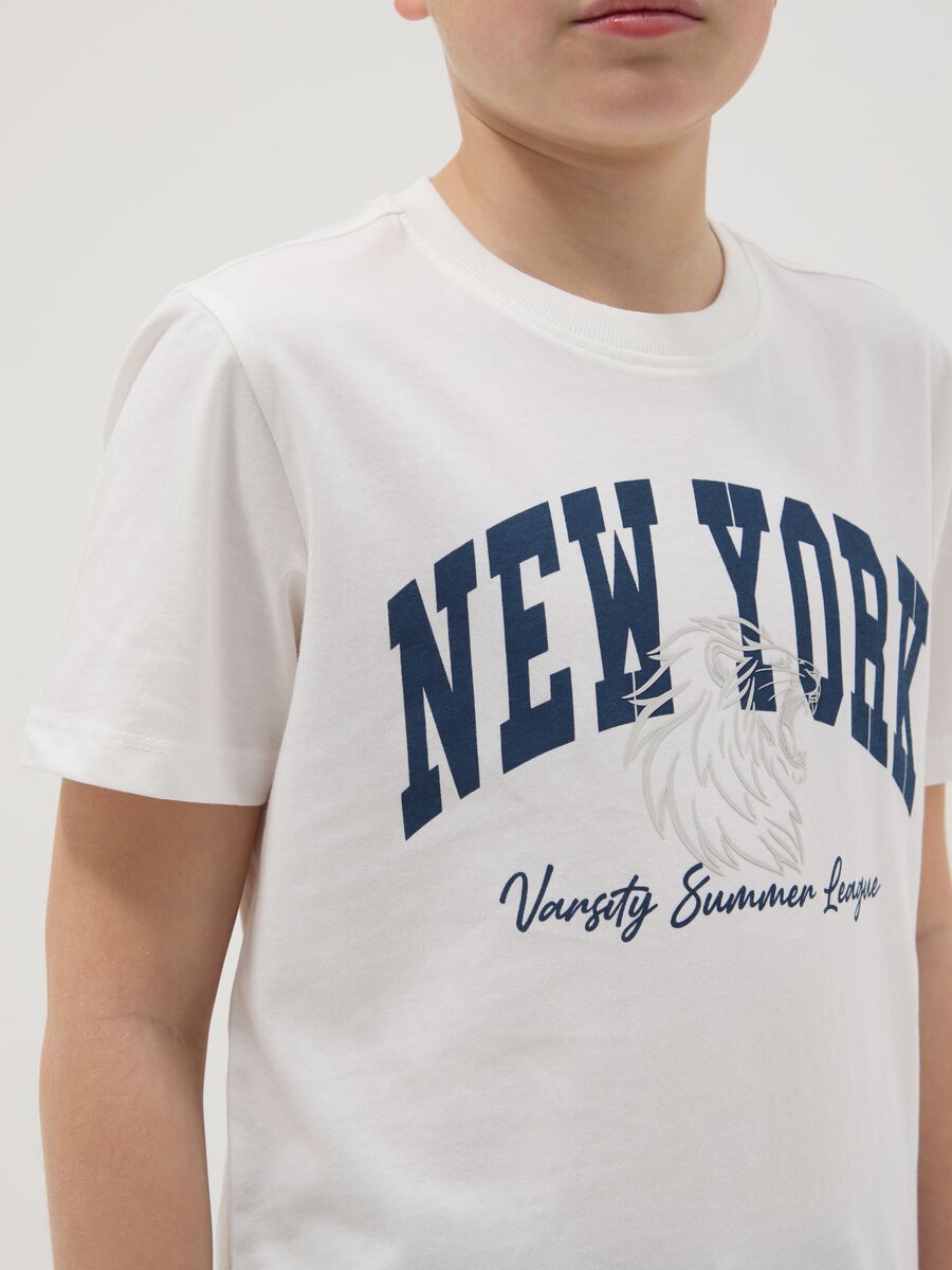 Boy's regular fit pure white cotton T-shirt with print_1