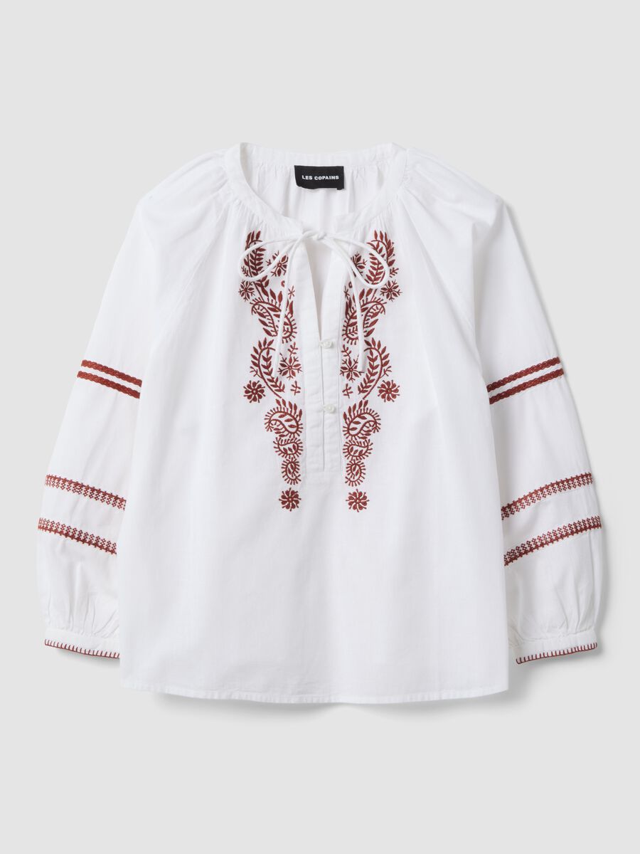 Camicia in misto cotone e lino bianca regular fit con ricami floreali_4