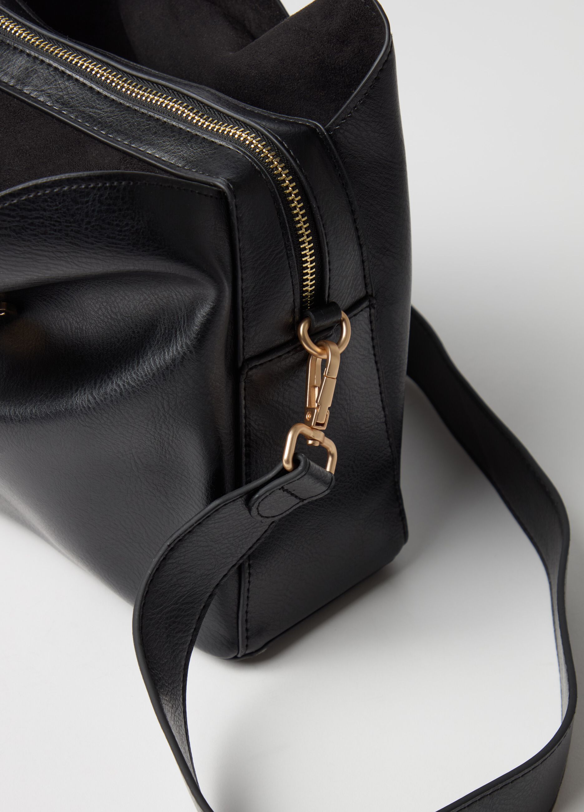 Bucket bag