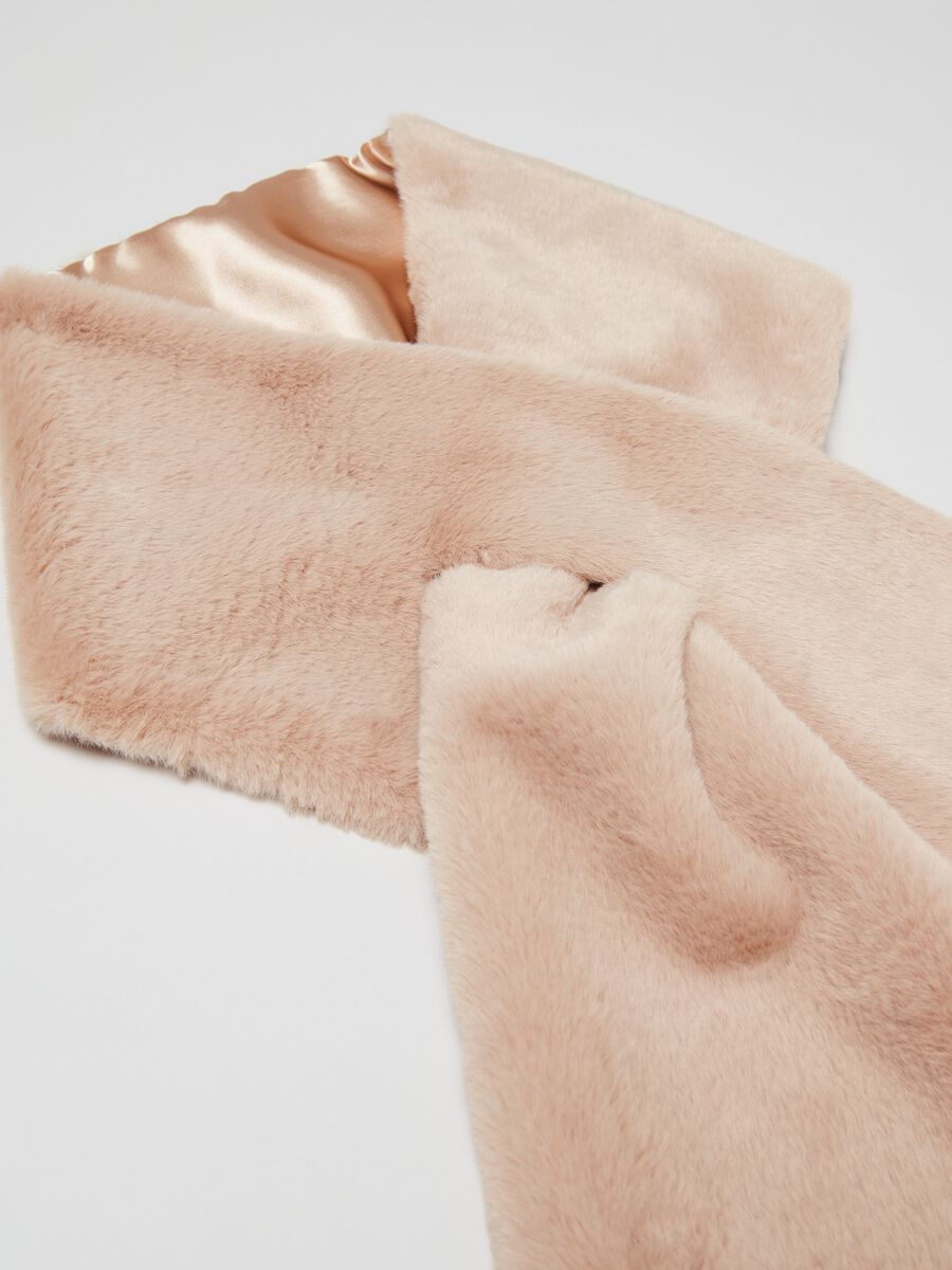 Sciarpa in eco pelliccia_1