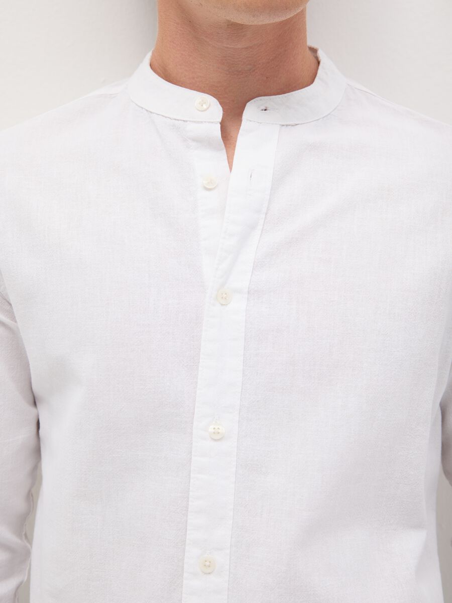Casual long-sleeve white shirt in cotton and linen_2