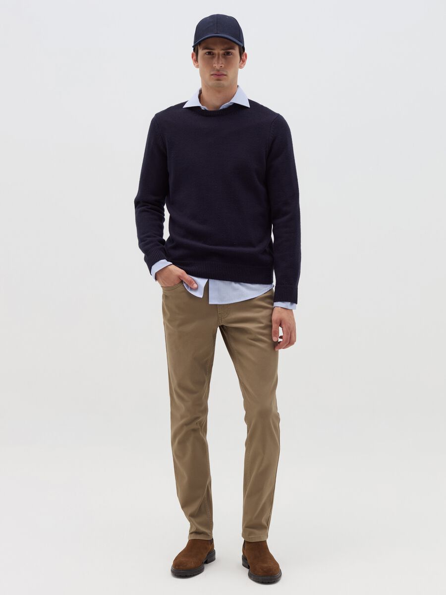 Trousers with five pockets and couture stitched weave_0