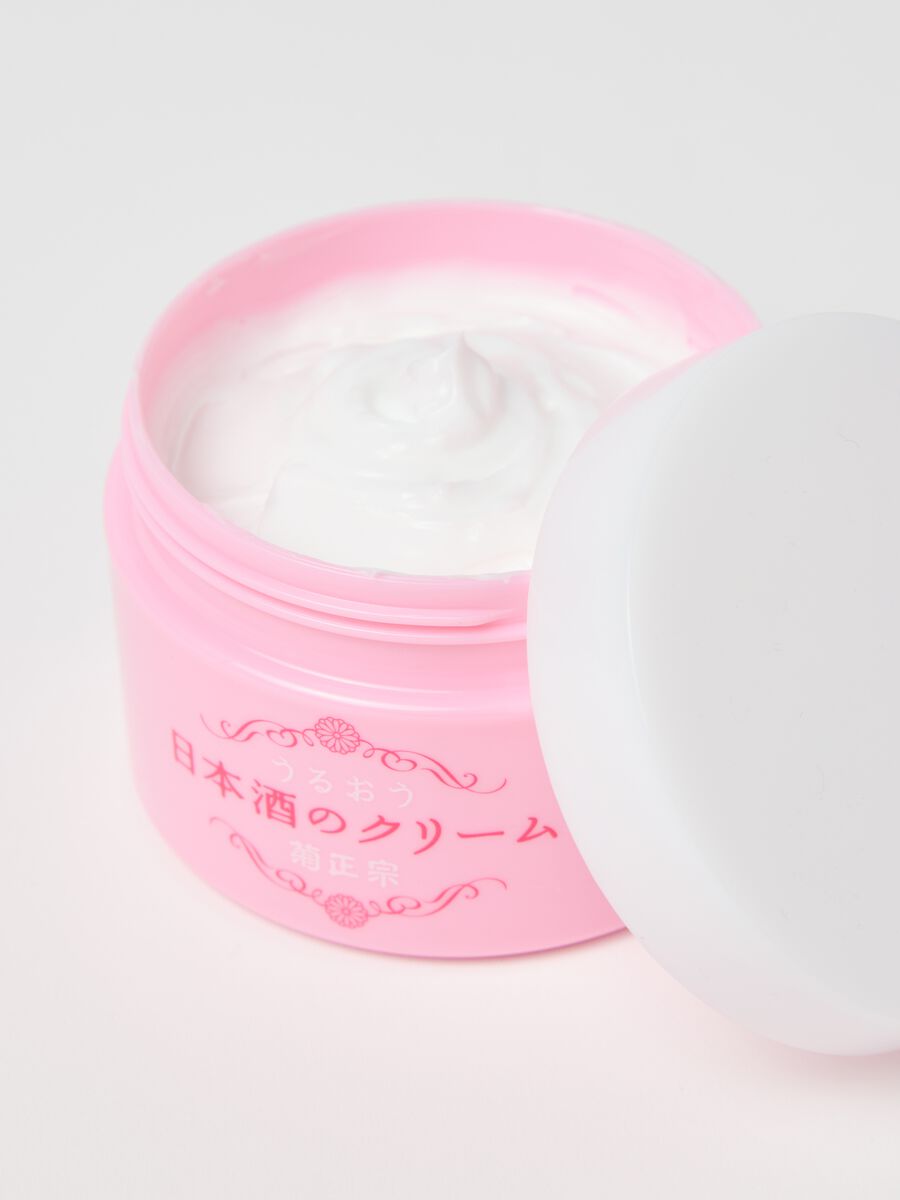 KIKU-MASAMUNE Sake Skin Care Cream is a moisturising and nourishing cream designed to provide intense hydration._2
