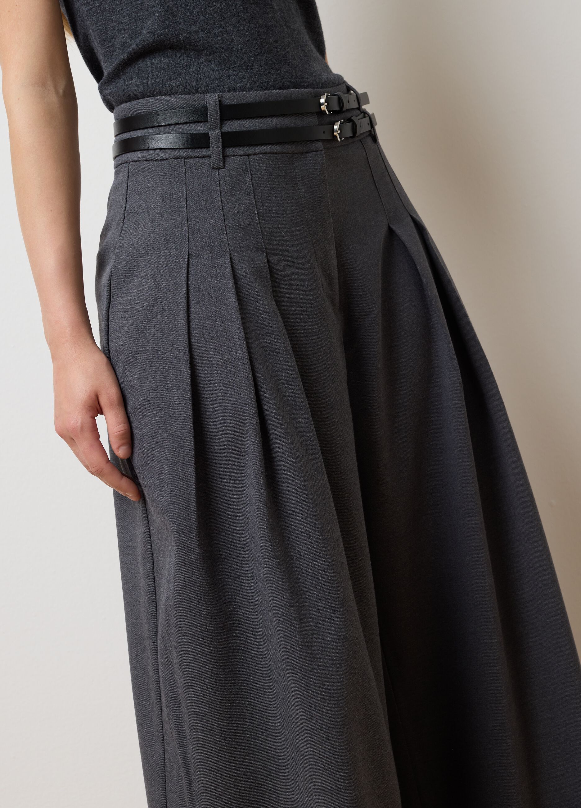 Pantaloni grigi wide leg