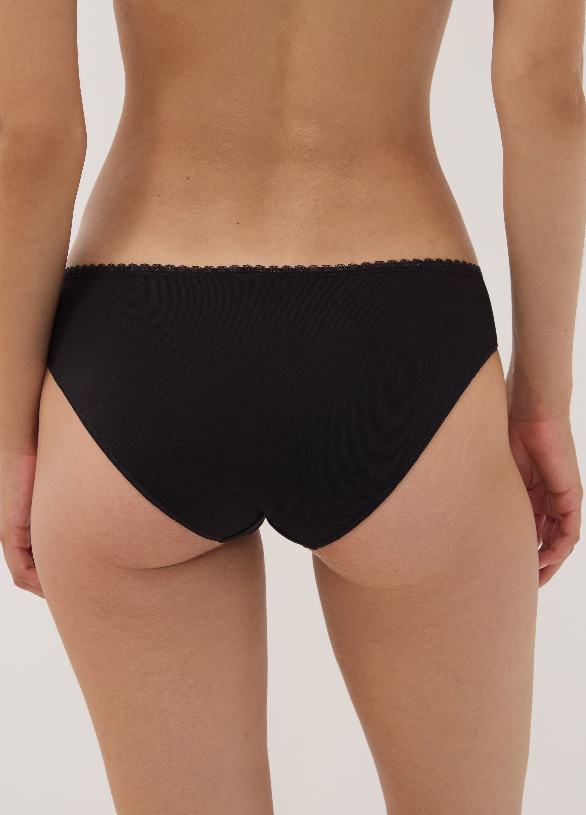 Tripack di slip multicolor in cotone organico elasticizzato