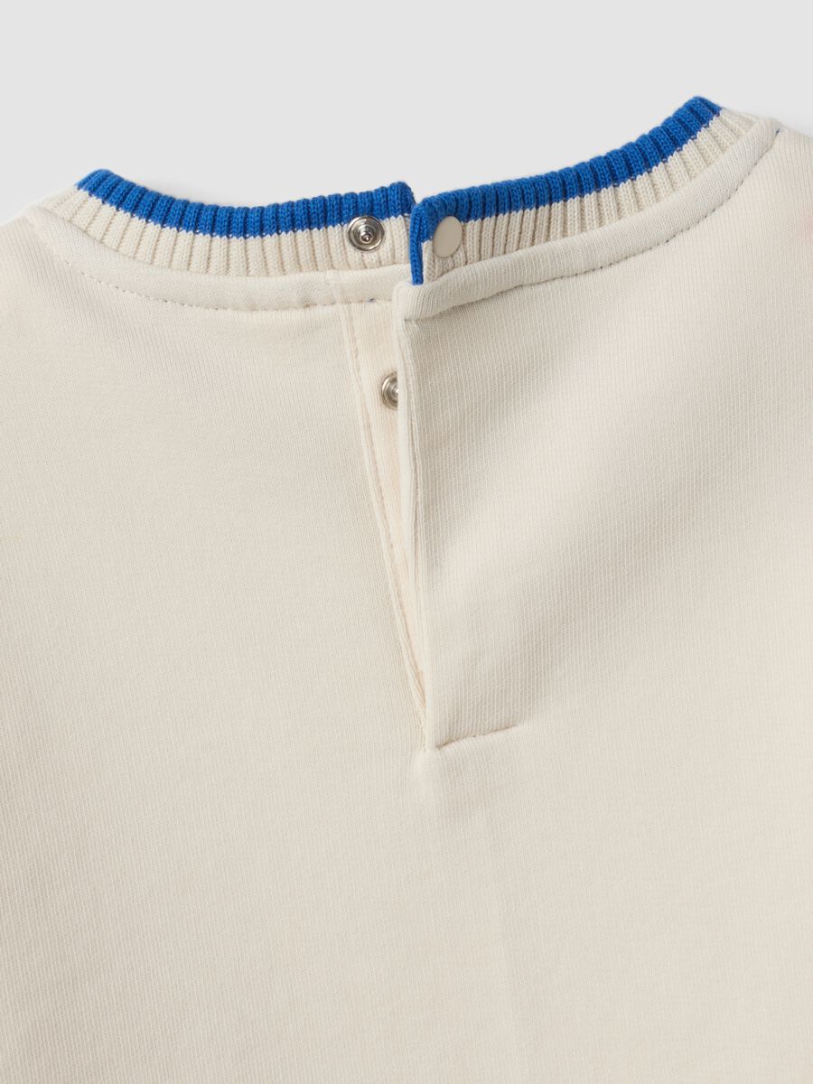 White organic cotton crew-neck sweatshirt with teddy bear print for baby boy_3