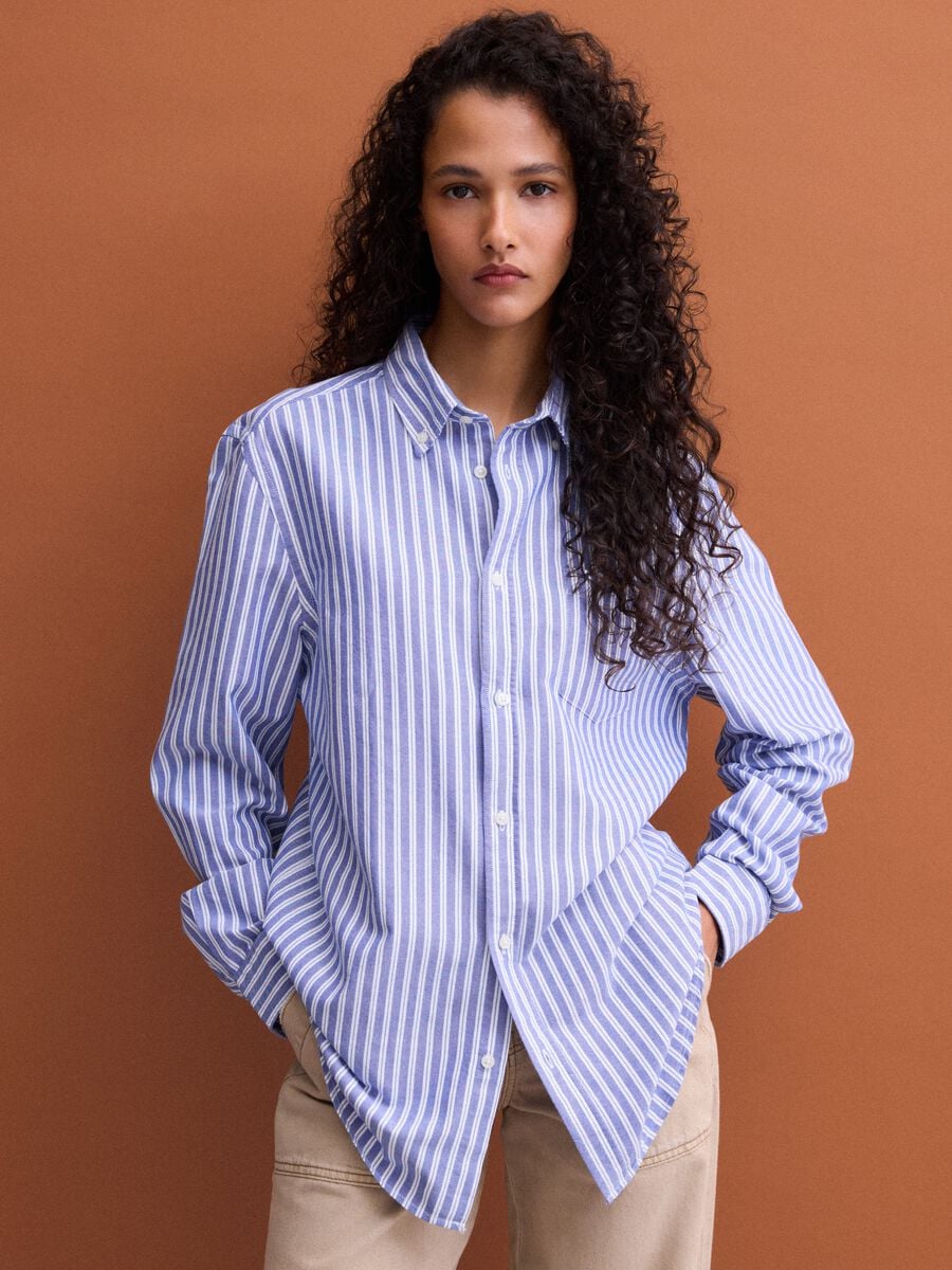 Camicia oxford azzurra a righe in puro cotone regular fit_0