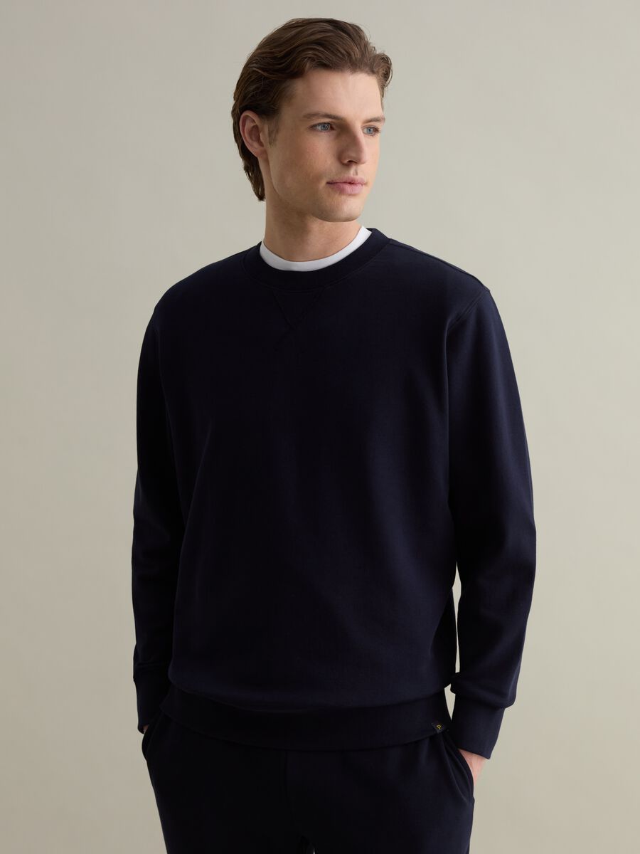 Sweatshirt with round neck and stitched detail_0
