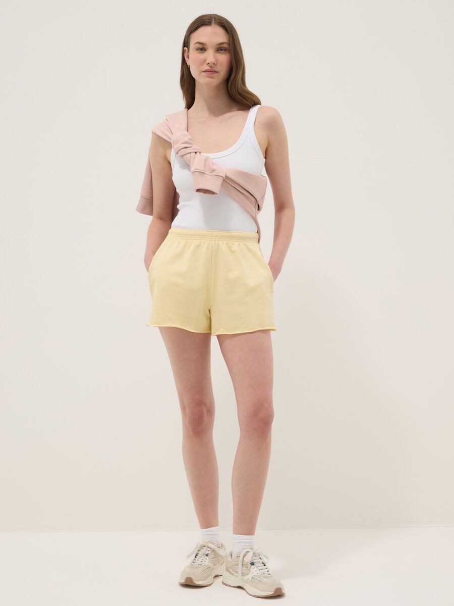 Yellow cotton-blend shorts with elasticated waist_0