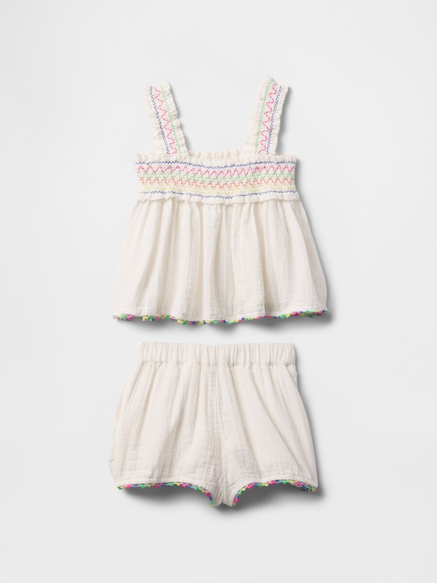 White summer outfit for girls with colourful embroidery_2
