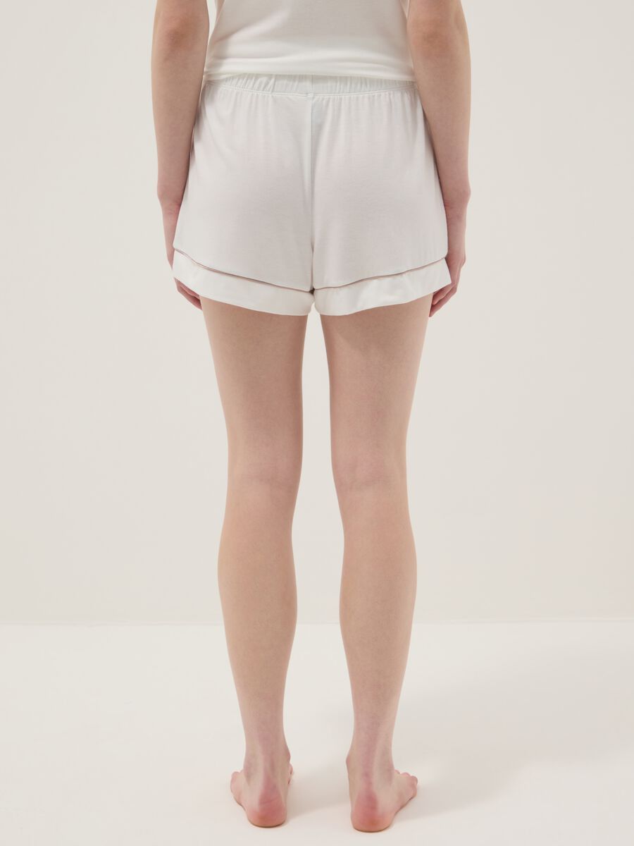 White stretchy viscose blend pyjama shorts regular fit_2