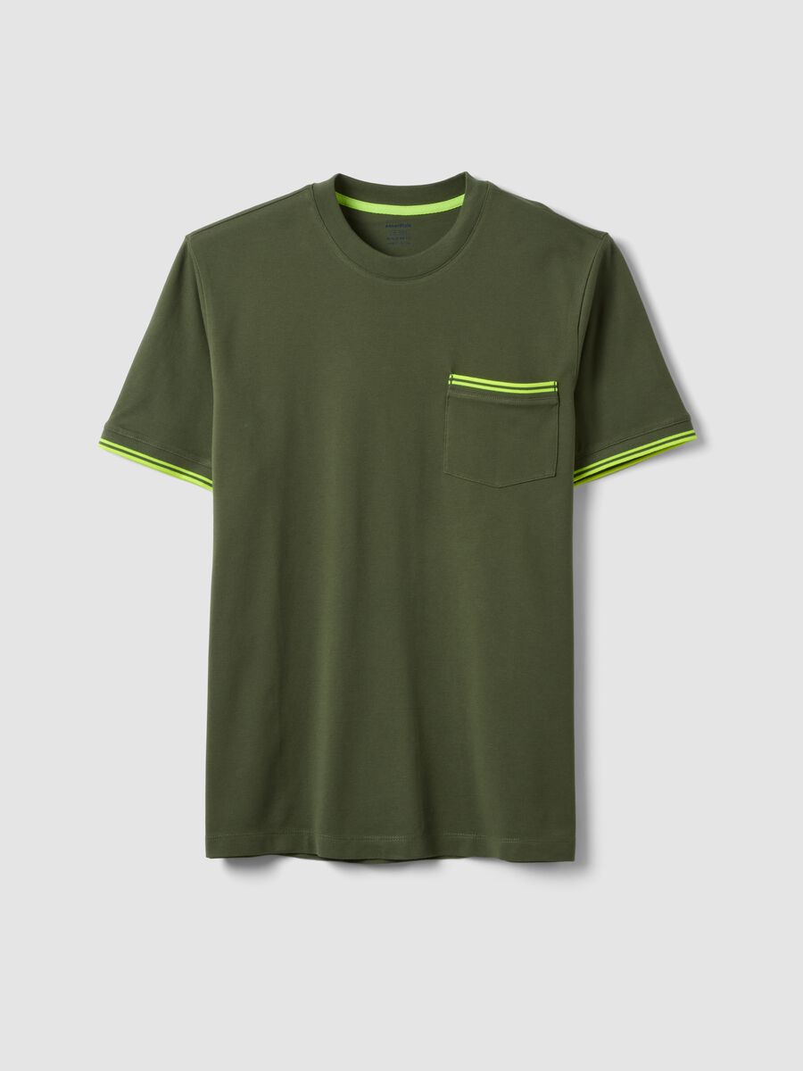 Green stretch cotton T-shirt with chest pocket_4