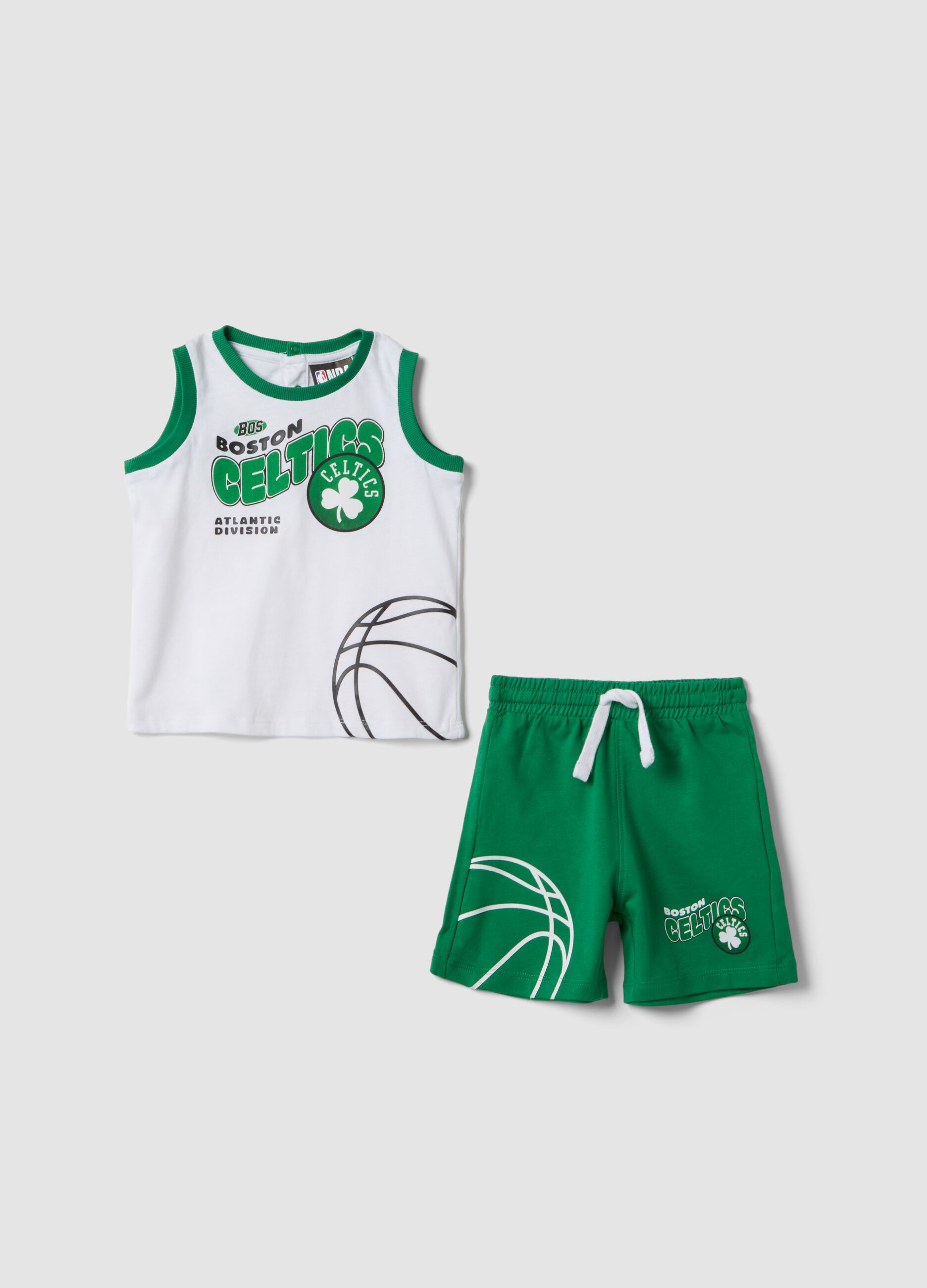 Completo bianco e verde in puro cotone con top e shorts per bimbo regular fit