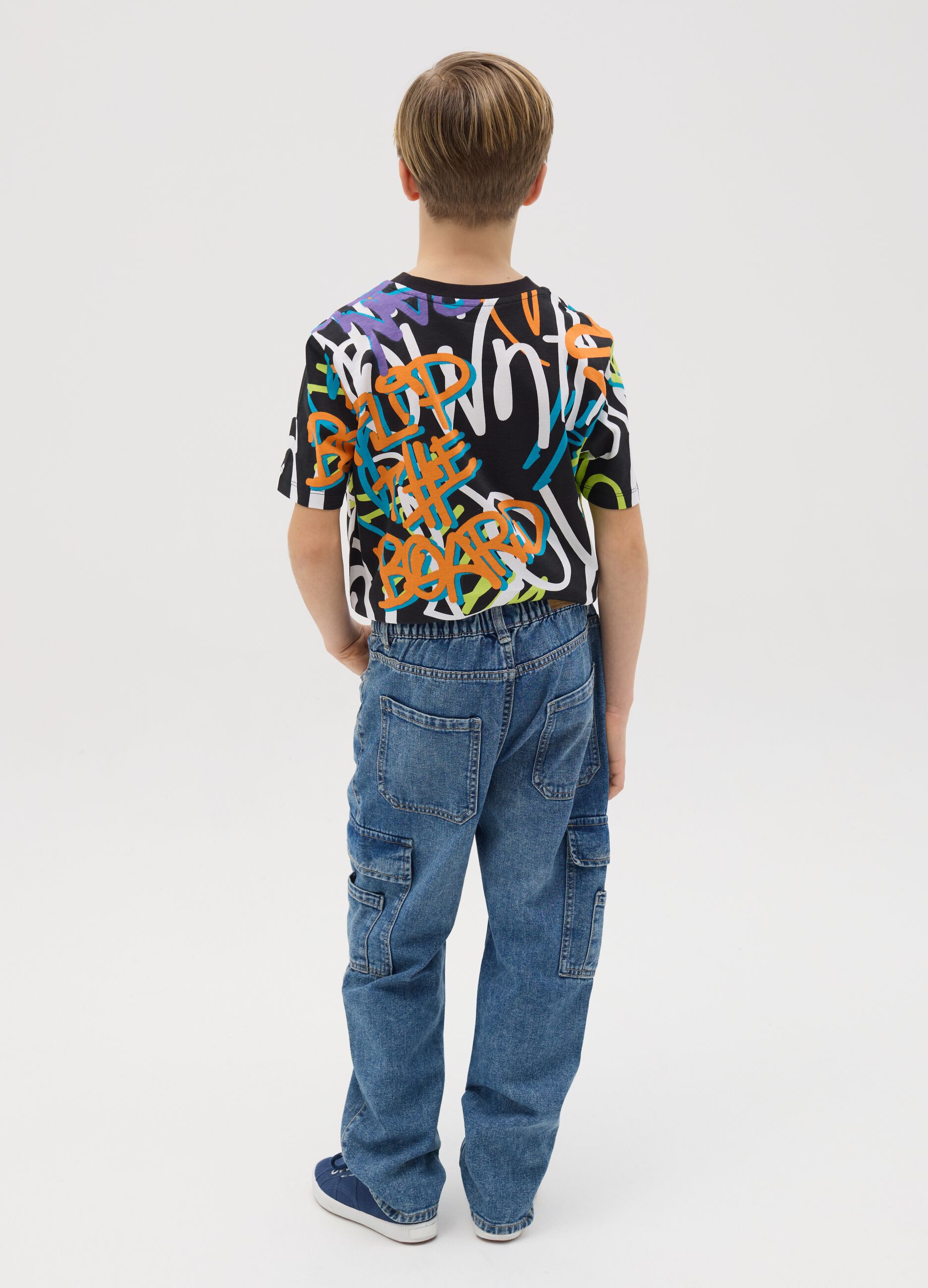 Pull-on cargo jeans