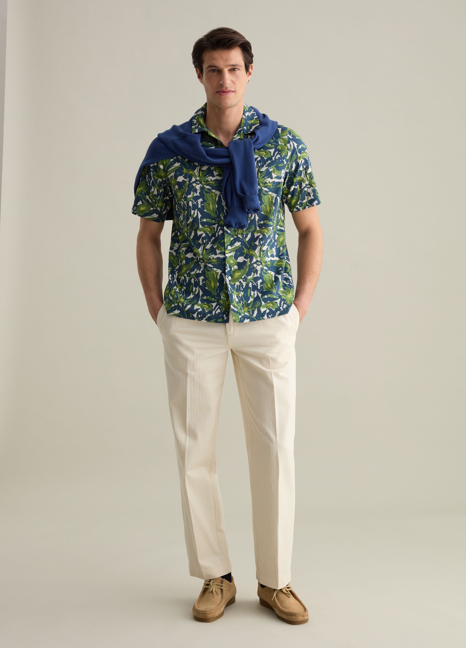 Camicia a maniche corte con stampa botanica
