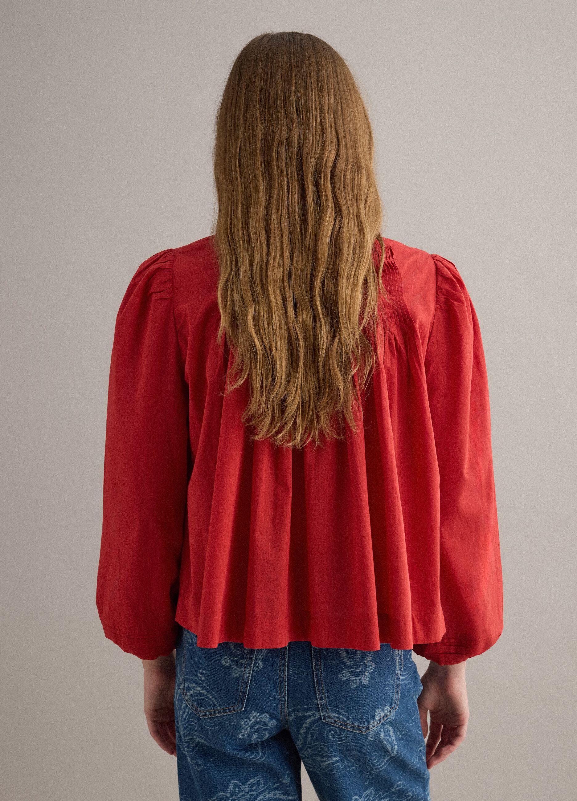 Red short-sleeved shirt in pure cotton