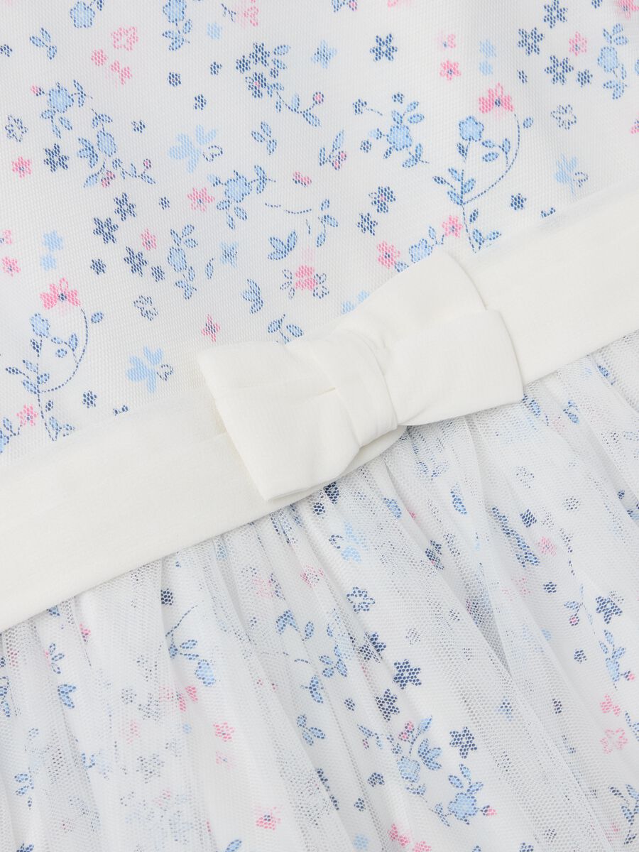 Abito in fantasia floreale con tulle_2