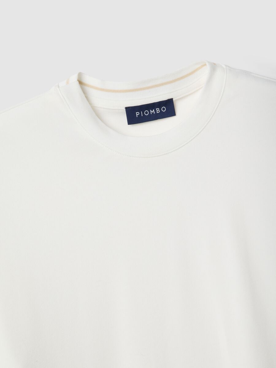 T-shirt girocollo in cotone elasticizzato bianca relaxed fit_5