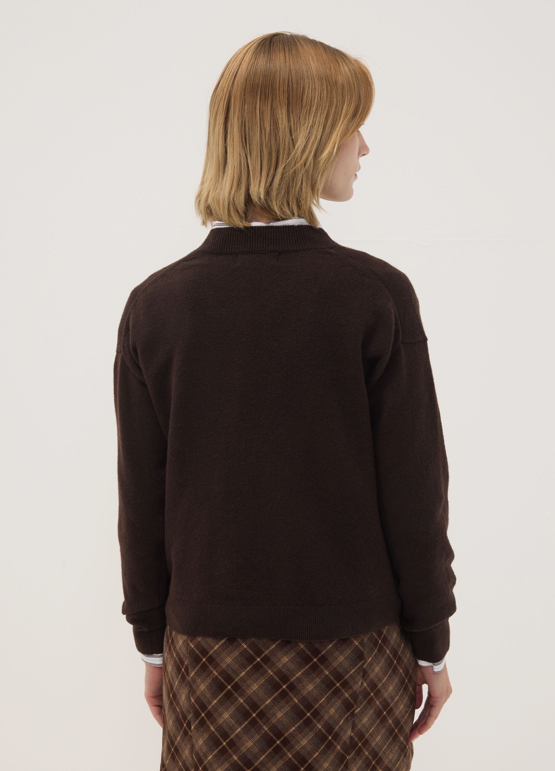 Brown stretch wool jumper with deep V-neck, regular fit