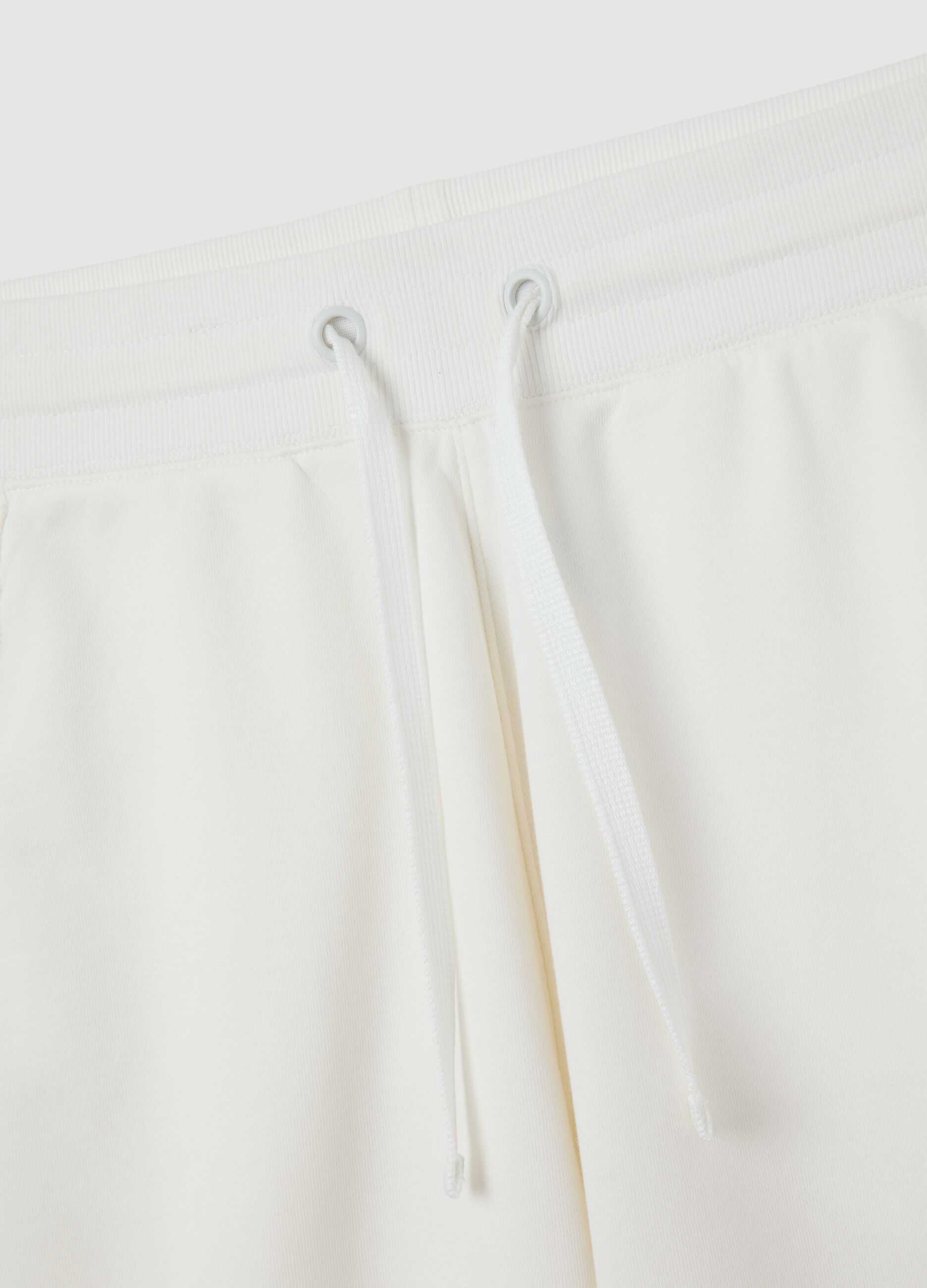 Men's white cotton bermuda shorts - regular fit