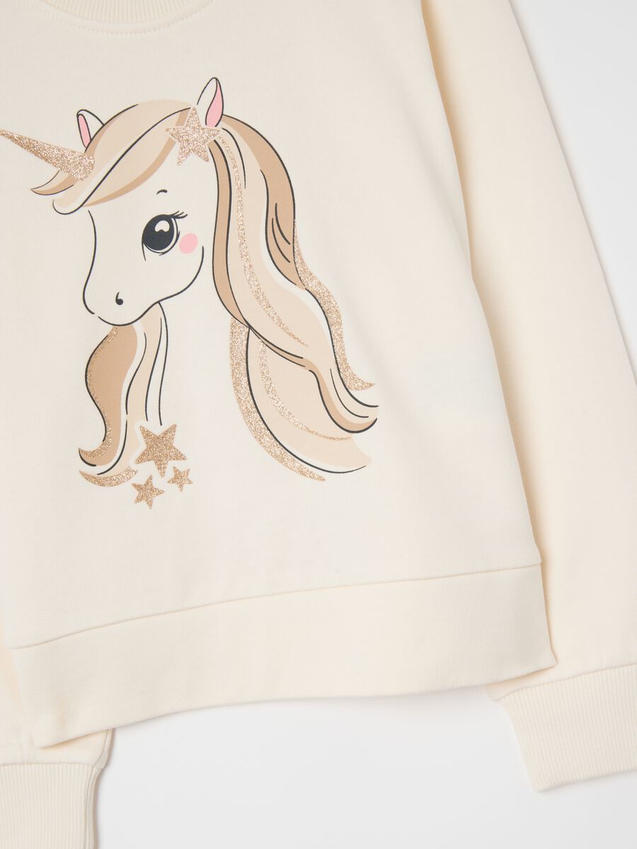 White and beige unicorn jogging outfit_3