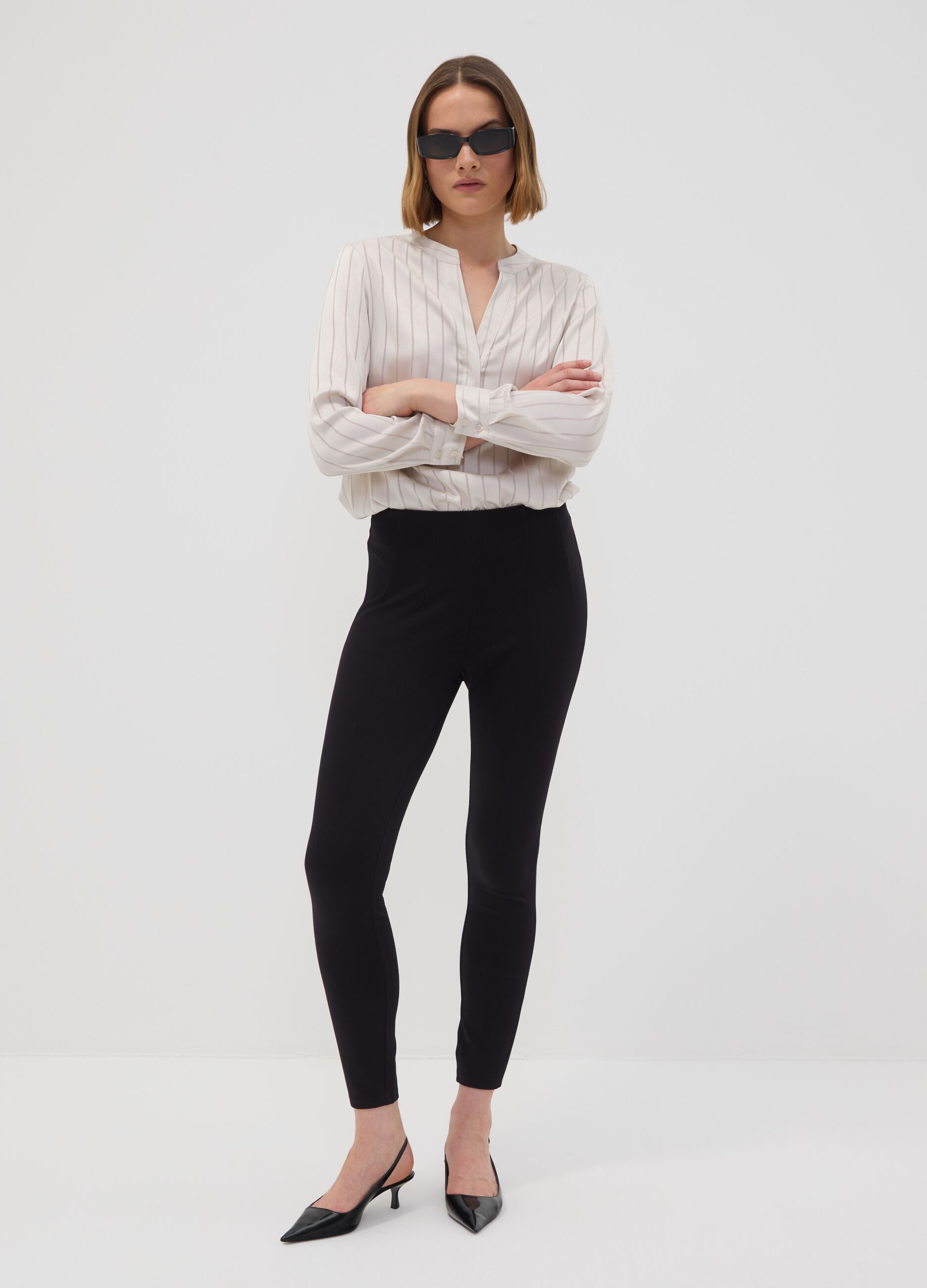 Leggings neri in punto Milano di viscosa elasticizzata slim fit