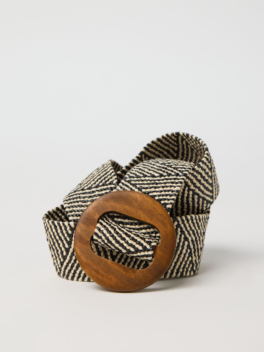 Black and white belt with wooden buckle_2