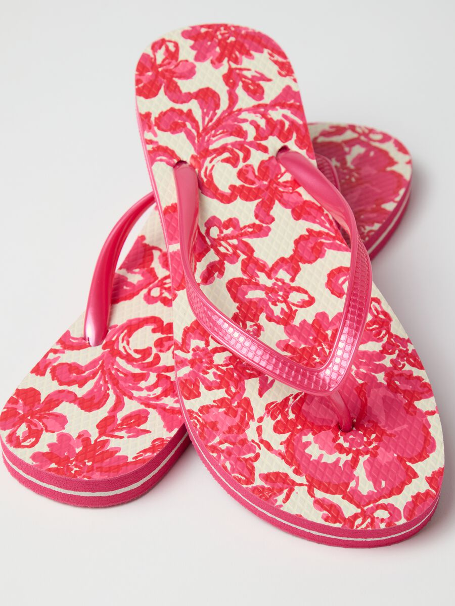 Women's Multicolour Flip-Flops with Floral Pattern_2