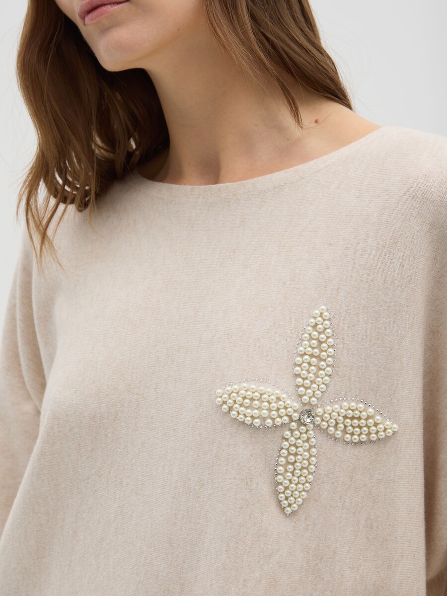 Maglia beige regular fit con applicazioni_3
