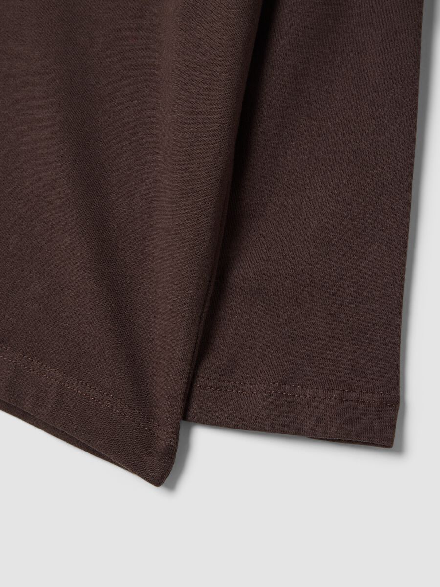 T-shirt marrone in puro cotone organico con stampa over fit_3